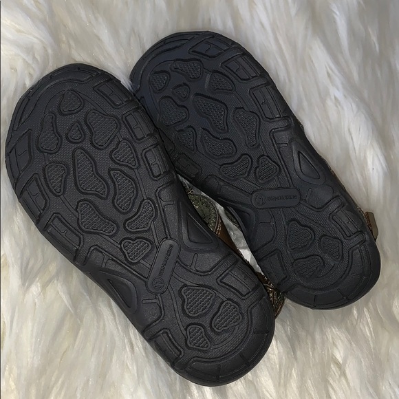 💙 NWT. Kid (Boy) Sandal w/adjustable straps. - Picture 6 of 8